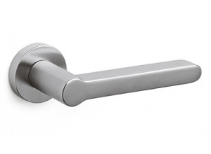 Дверная ручка OLIVARI LOGO (матовая супернержавеющая сталь)